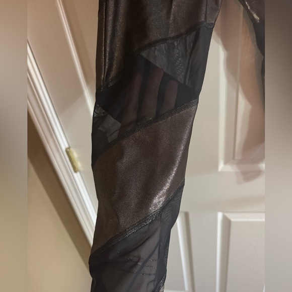 PINK crop mesh leggings - Picture 2 of 5